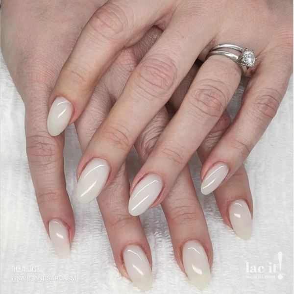 en Vogue Lac It! All Steamed Up transluscent, milky white UV/LED gel nail polish show on nails