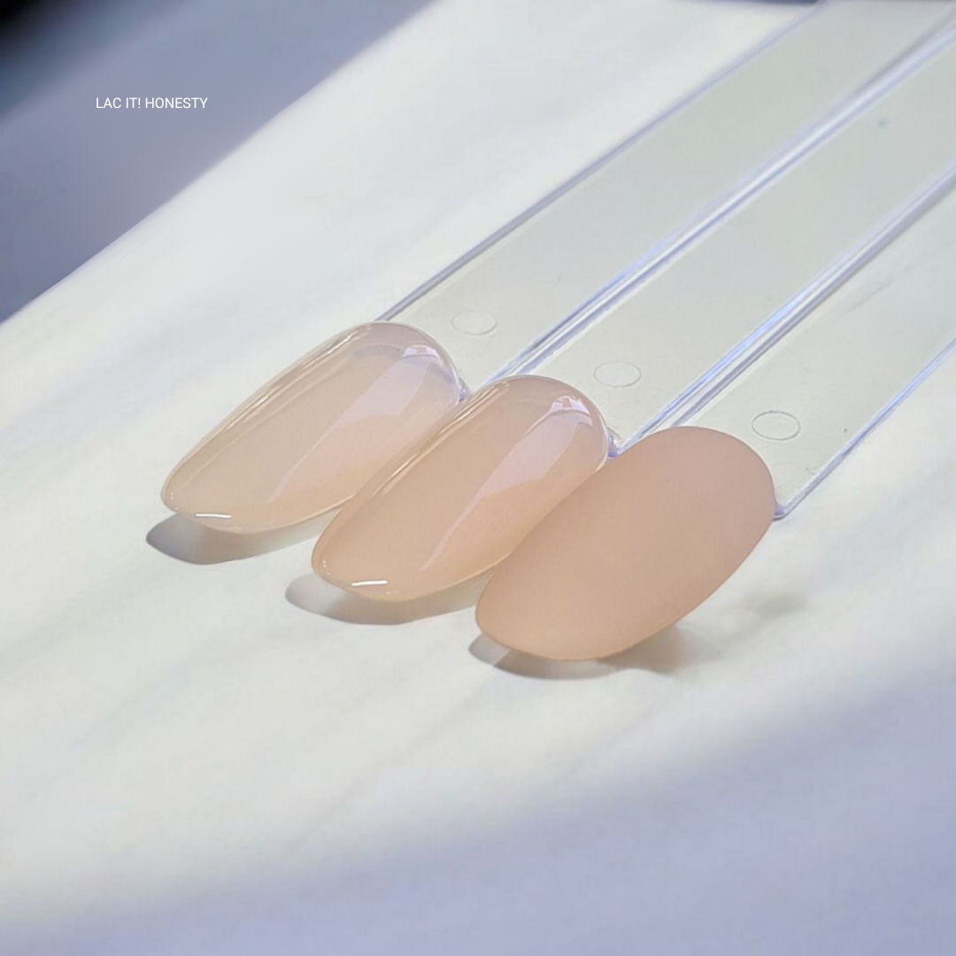 en Vogue Lac it! honesty sandy peach jelly UV/LED gel polish for professional nails and extensions shown on nail swatch sticks
