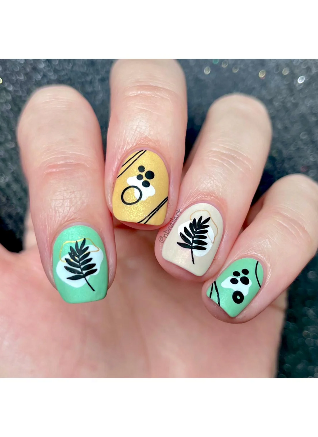 Mod Chic Garden -  Uber Chic Stamping Plate