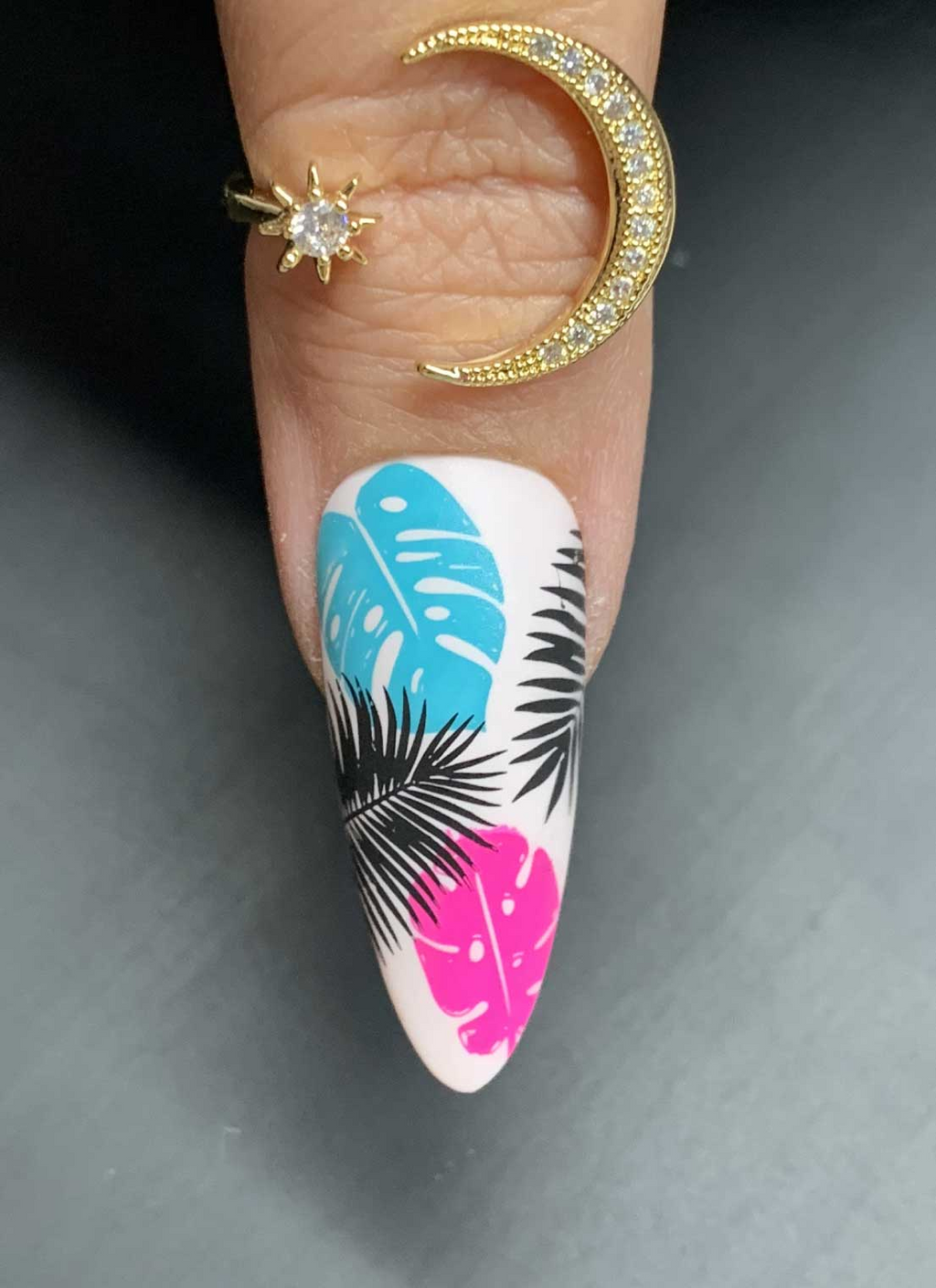 Insatiable Tropics - Uber Chic Stamping Plate