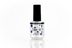 en Vogue Lac It! Purple true, classic rich purple crème UV/LED gel nail polish for professional nails and extensions bottle