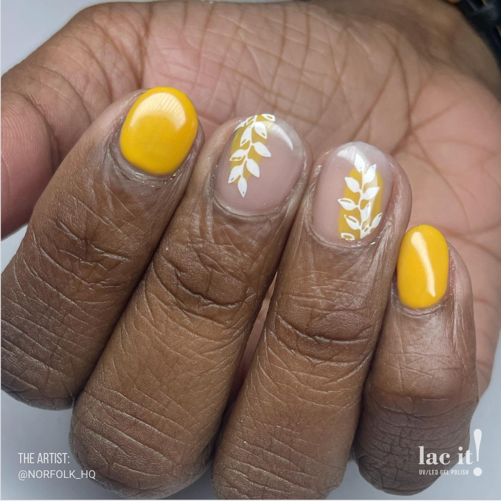 en Vogue Lac It! Sahara mustard yellow crème UV/LED gel nail polish for professional nails and extensions on short round manicure