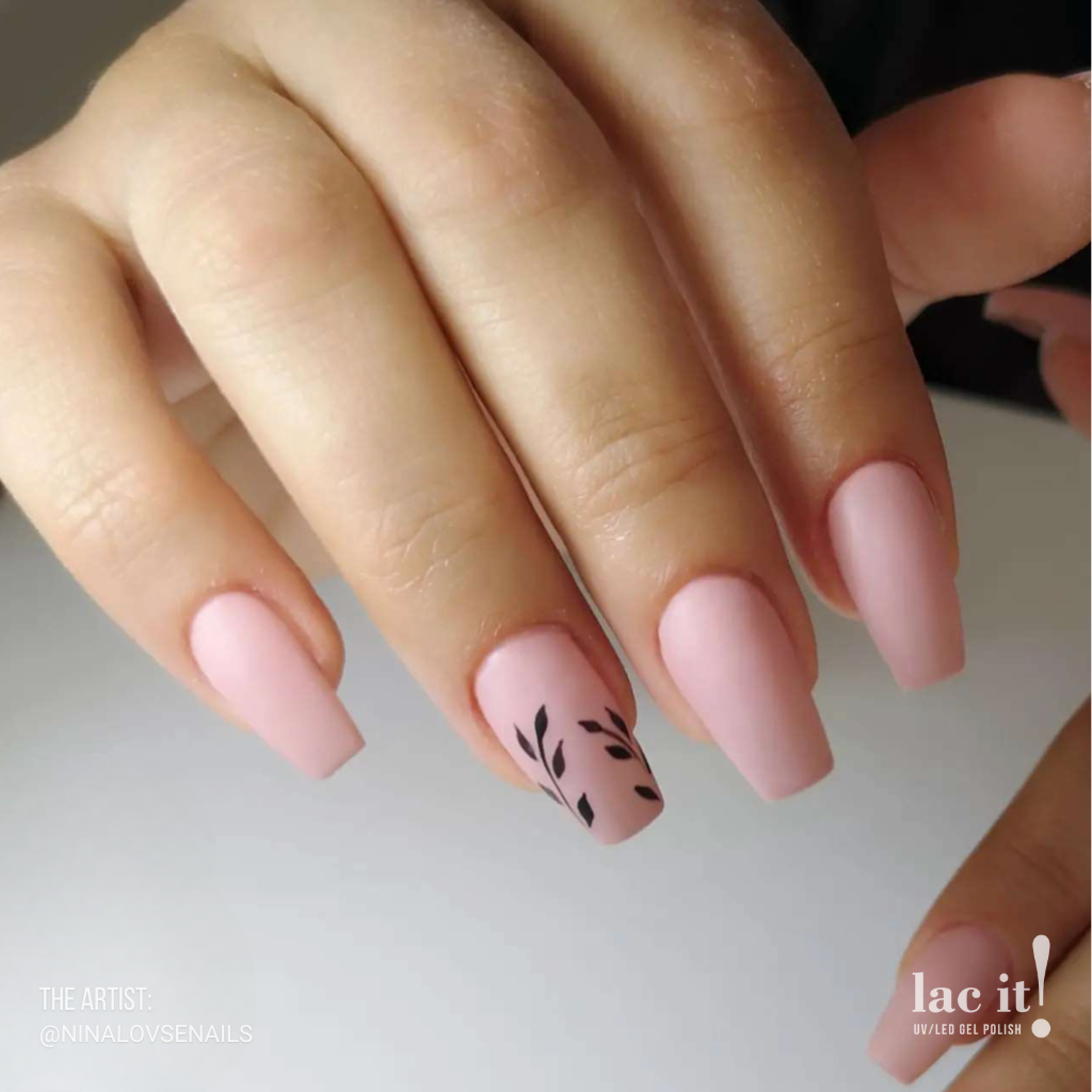 en Vogue Lac It! Sweet Nothing dusty baby pink crème UV/LED gel nail polish for professional nails and extensions on coffin shaped manicured nails