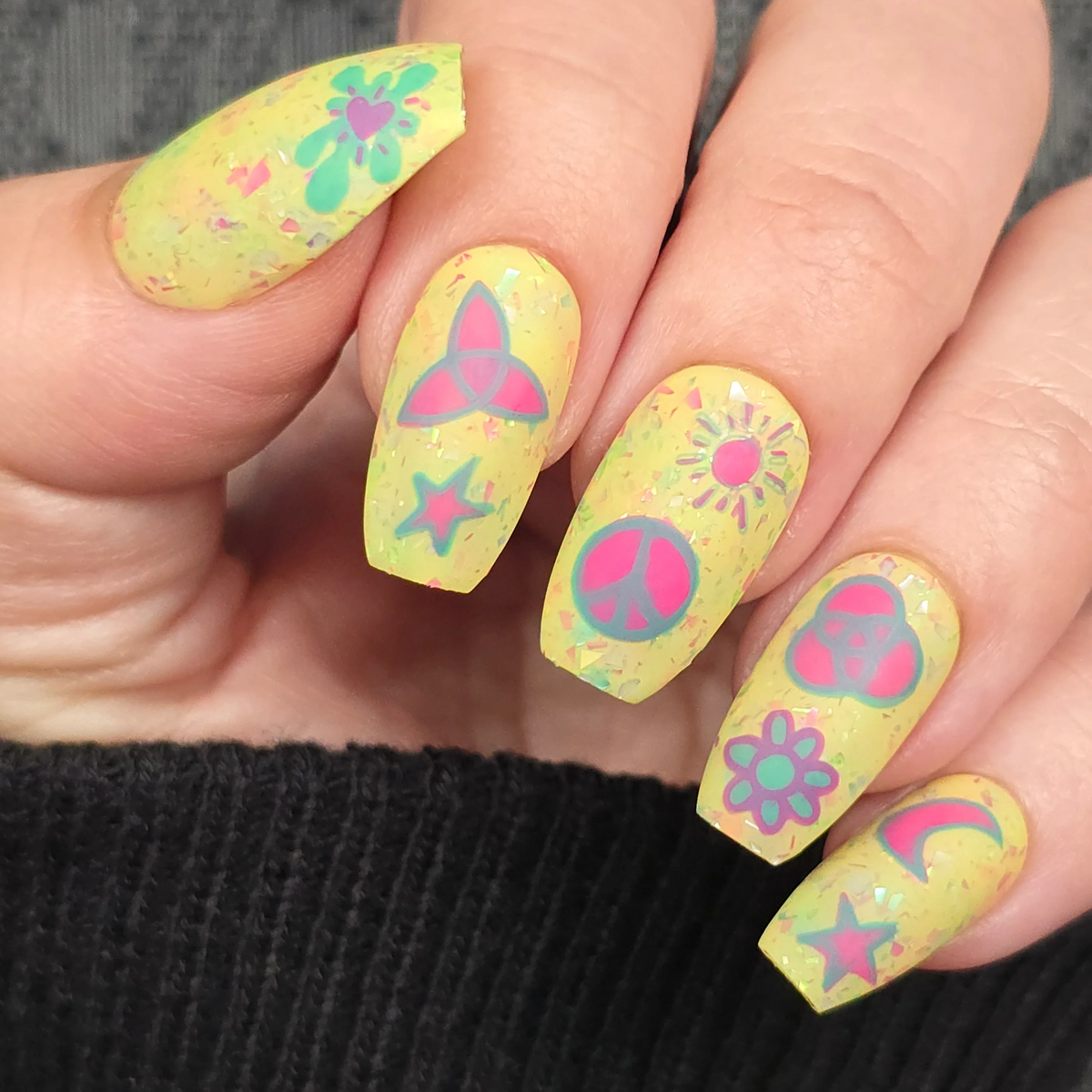 Sign Me Up! (CjS-401)  - Etched Nail Art Stamping Plate - Clear Jelly Stamping Plate