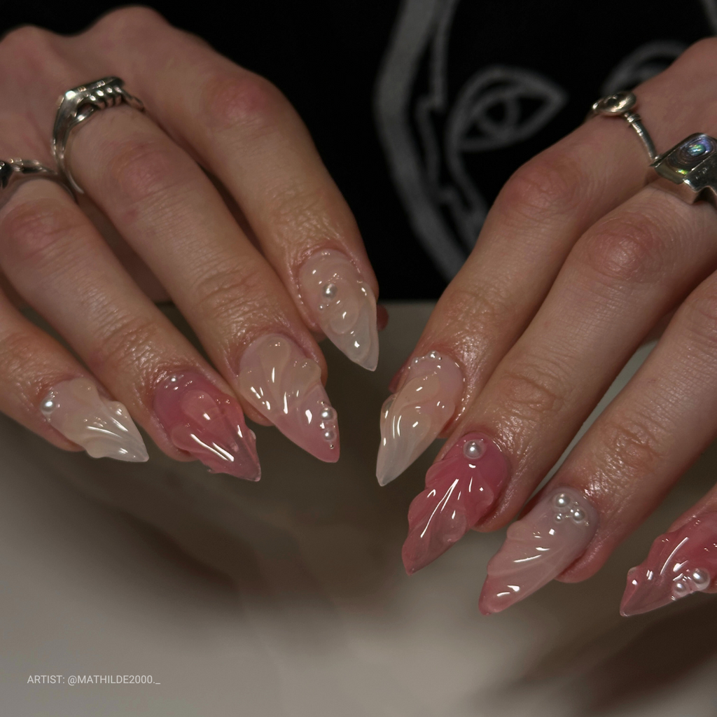 en Vogue Lac it! truth translucent bubblegum pink jelly UV/LED gel polish for professional nails and extensions shown on stiletto nail manicure