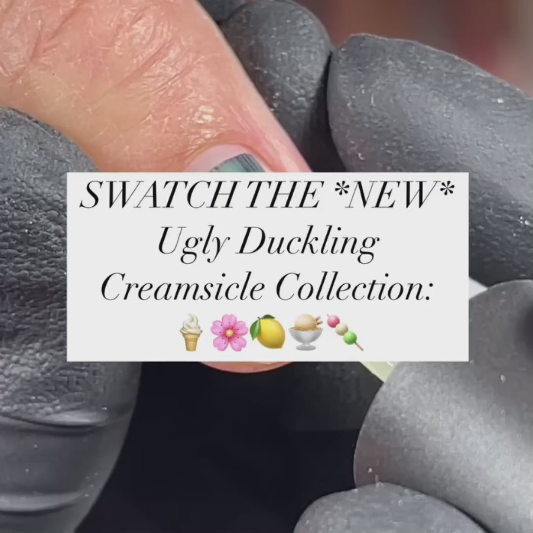 #321 - CHILL OUT - Ugly Duckling Gel Polish