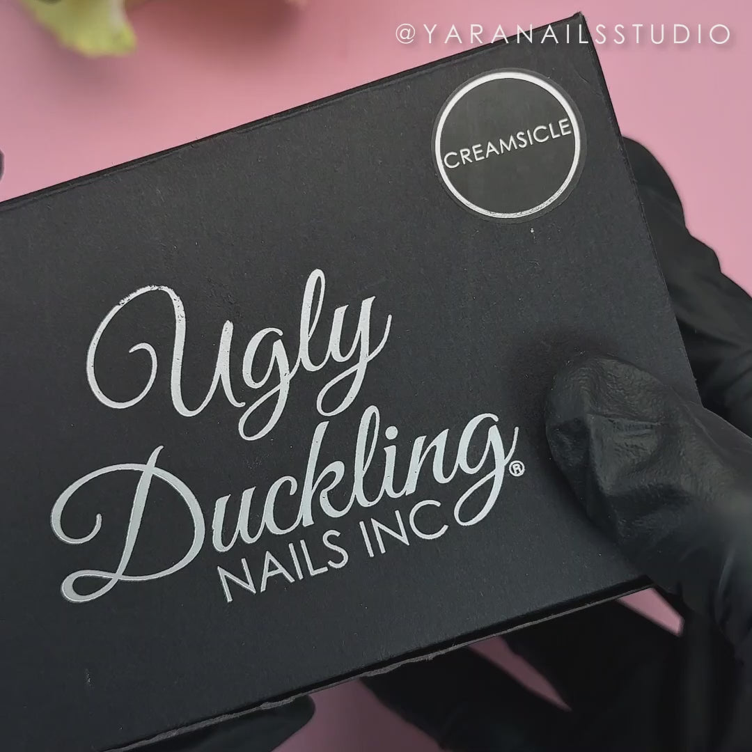 #321 - CHILL OUT - Ugly Duckling Gel Polish