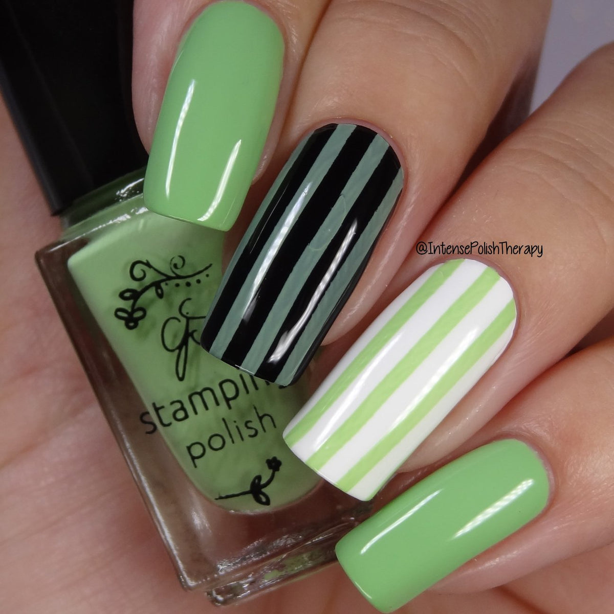 #98 Gitty Gecko - Stamping Polish Main image