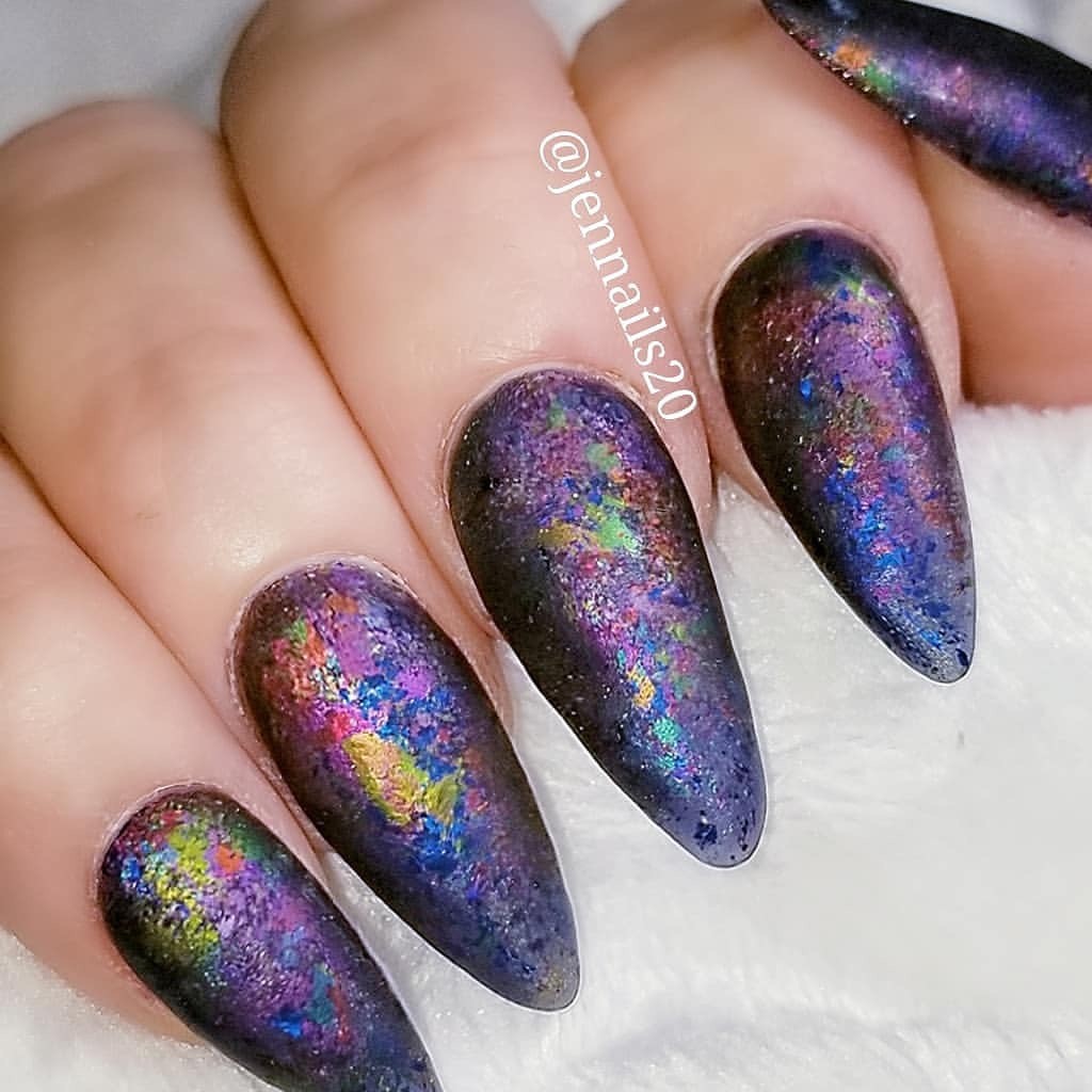 Hallows Eve Chrome Flakes Main image
