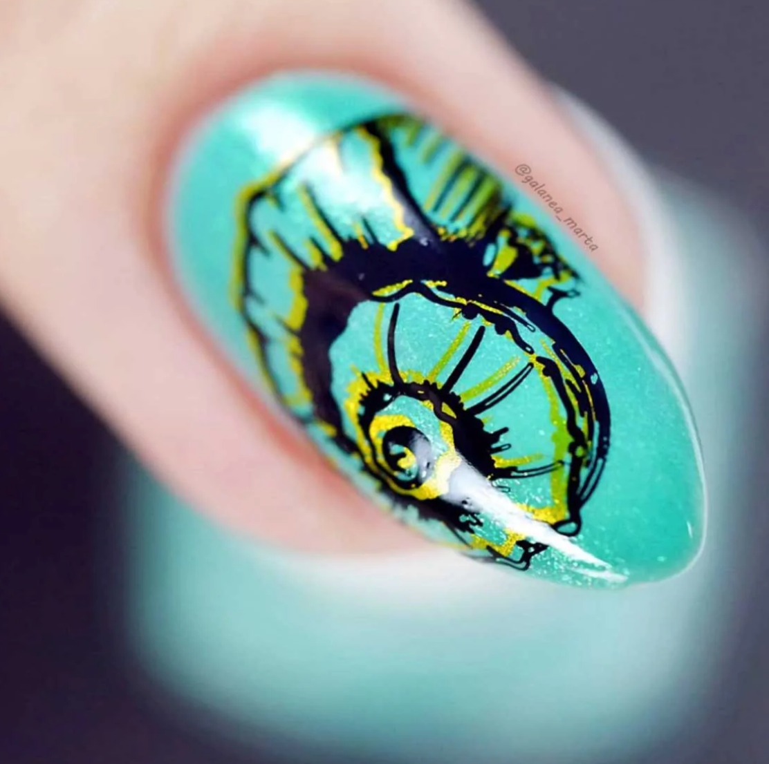 Seashells Aplenty- Uber Chic Mini Stamping Plate