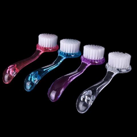 Round Soft Manicure Brush Main image
